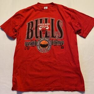 NICE Vintage 90s Chicago Bulls Tee Shirt XL Logo 7 NBA Club Red Extra Large